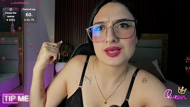 emma_hiltonn_ Live XXX-chat