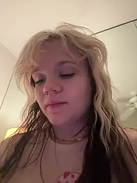XXX chat uživo modela Cutiepiespanks