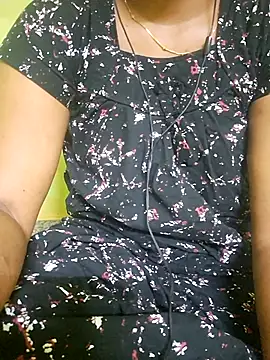 tamil_kanaka Live XXX-Chat