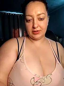 AMYRA_HOT Adlı Modelin Canlı XXX Sohbeti