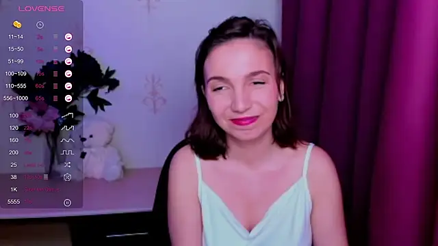 KindHazelHere_ Live XXX-Chat