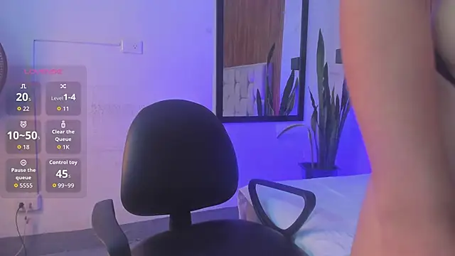 Scarlet_Rosexx 现场XXX聊天