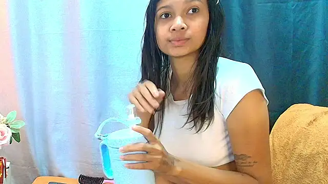 Zoe_Blake1 লাইভ XXX চ্যাট