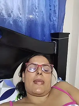 Show modela Bella_Morena27 na web-kameri
