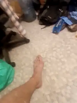 kenzzzz: διαδικτυακό σόου στην κάμερα