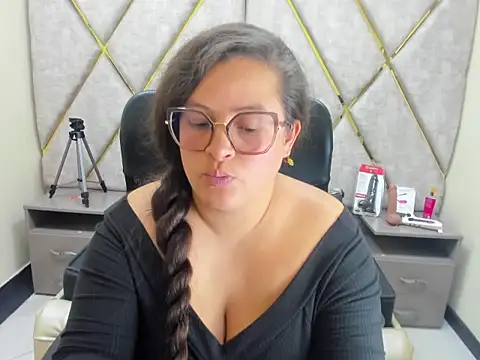 Chat XXX ao vivo de Sarah_Boobs_