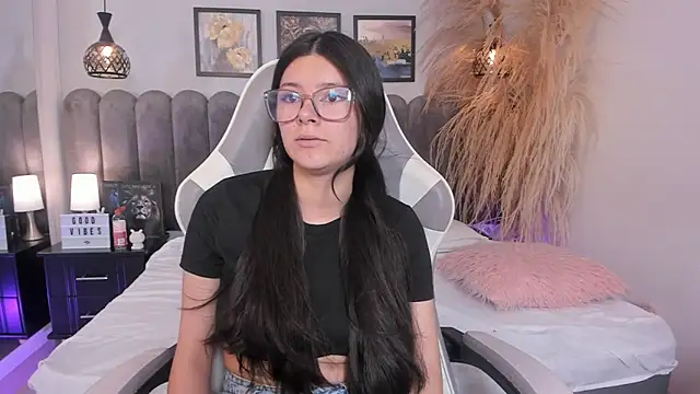 amber_hill_ élő XXX-chatje