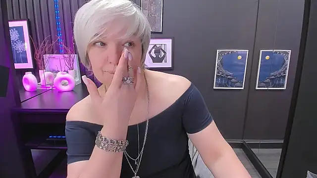 XXX chat uživo modela CarmenSoft