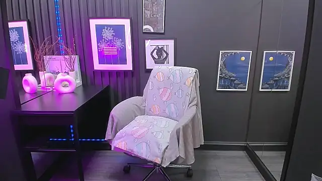دردشة CarmenSoft الجنسية المباشرة