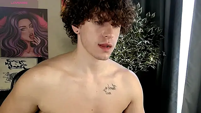 TylerGibson Adlı Modelin Canlı XXX Sohbeti