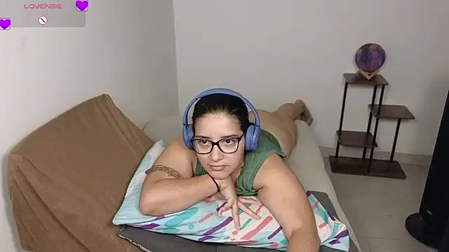 blue__moon_n Live XXX chat