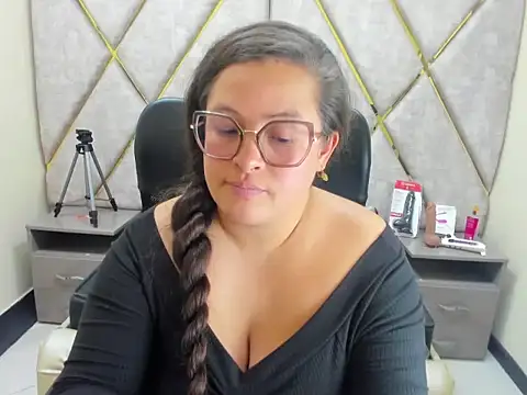 Sarah_Boobs_: онлайн-секс-чат