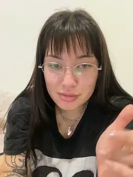 cherryxxox: онлайн-секс-чат