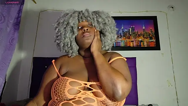 Czat XXX na żywo – ebony_NeighborMoans