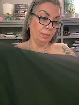 dieseldame1313 Live XXX-Chat