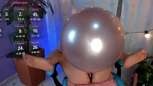 XXX chat uživo modela Lia_little18