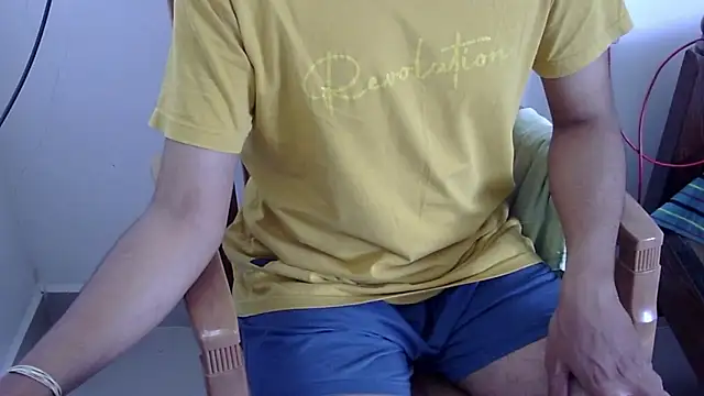 عرض كام The_SHY_uncut