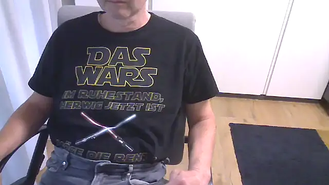 XXX chat uživo modela nudekerschi_m