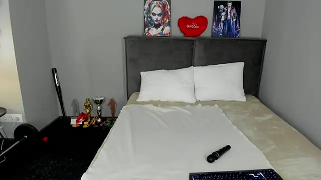 Živý XXX chat MuscleXXXBarbie