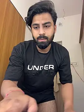 Royalboy_03's Live XXX Chat