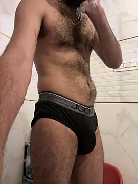 ALWAYSHORNYDADDY 网络视讯表演