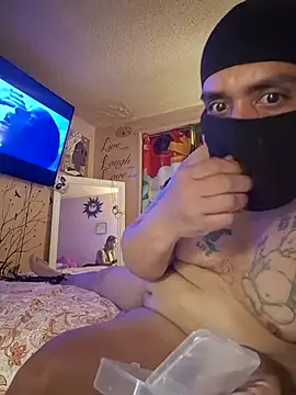 Mikeyjoe2840 Show in webcam