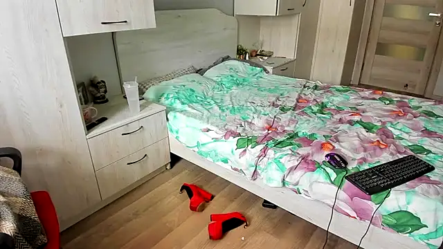 DUSSY_PUSSY's Live XXX Chat