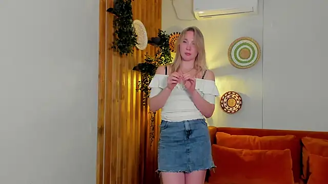 Онлайн чат XXX ElaraVoltage