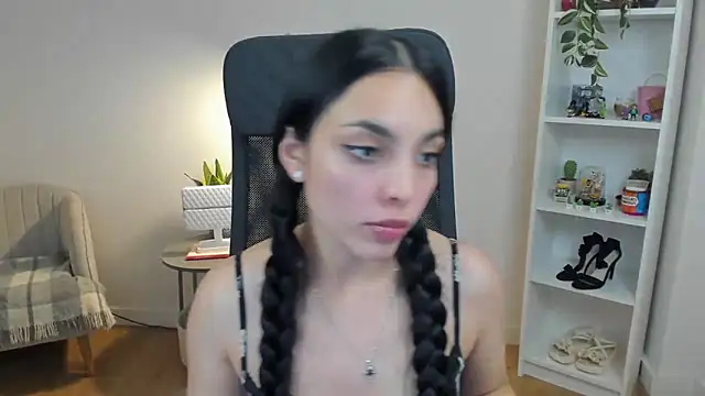_BellaEvans_ Live XXX-Chat