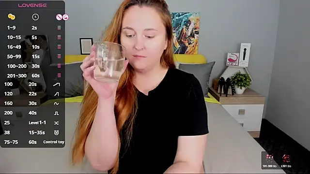 BabeLessi's Live XXX Chat