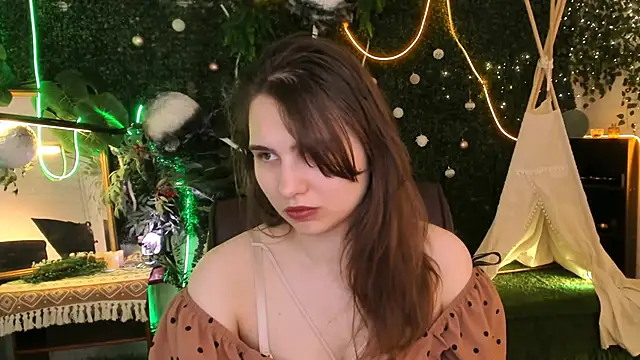 Chatroom XXX en direct de TessaMill