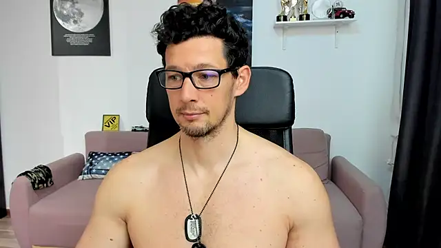 BrutusK08's Webcam Show