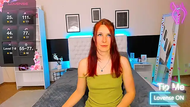 KiraNeeww Live XXX-Chat