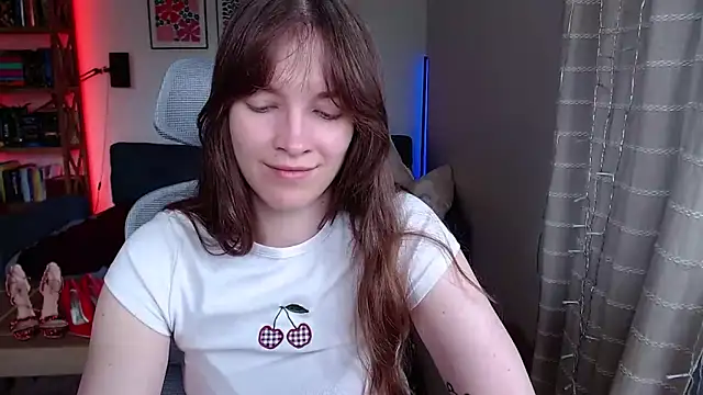 kenzie_x Adlı Modelin Canlı XXX Sohbeti