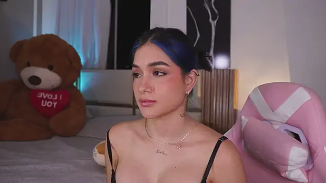AnnyHizzle Live XXX-Chat