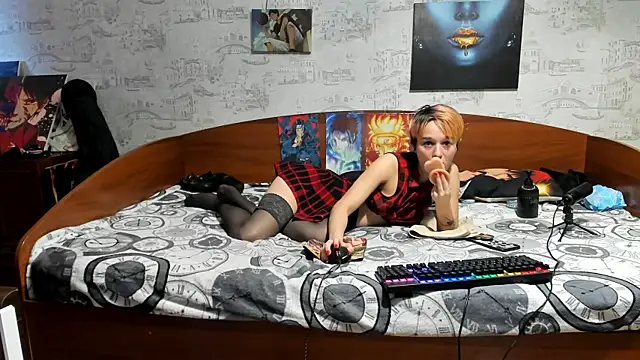 KagamiTayga Adlı Modelin Canlı XXX Sohbeti