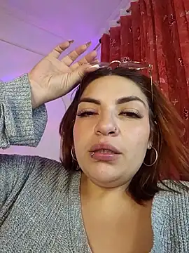mila_curvy's Live XXX Chat