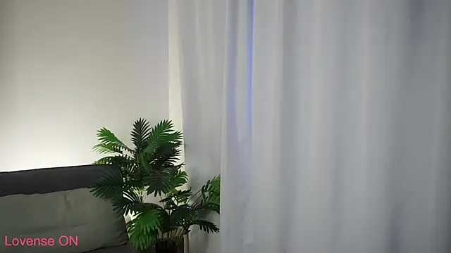 Chat +18 de ClarineCasebolt ao vivo
