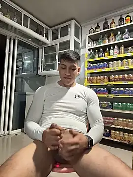 OliverWest04 Show Webcam