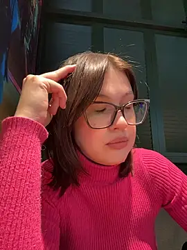 RinaCat Adlı Modelin Canlı XXX Sohbeti