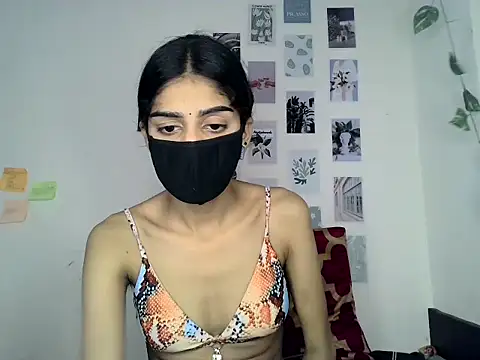 SASSY__BABY_ Chat XXX in diretta