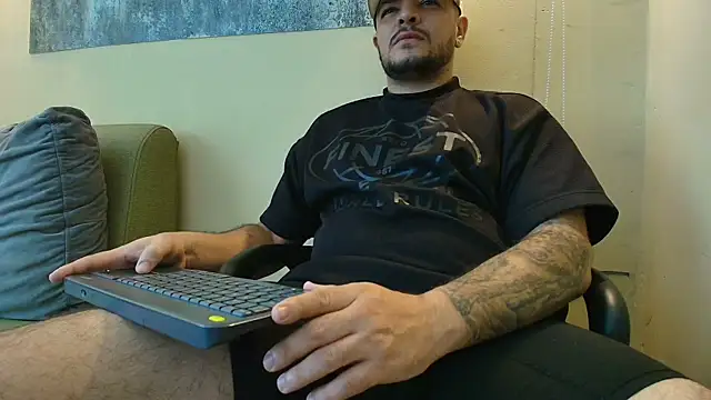 Chat +18 de TROY_KIRK ao vivo