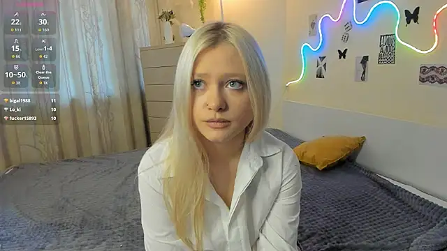 MidnightPoise Show in webcam