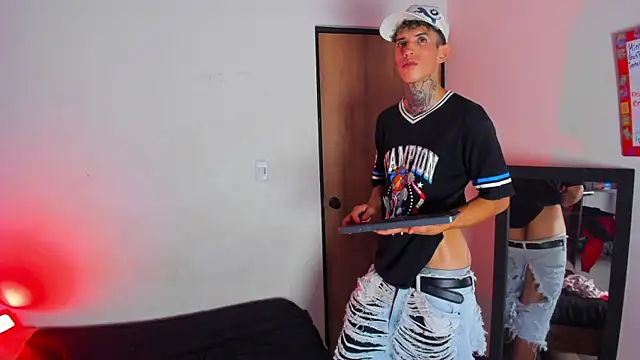 Вебкам-шоу Darwinstark_