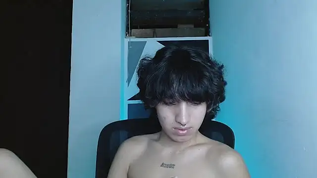 littlextreme webcam show
