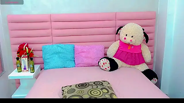 miss_dania75's Webcam Show