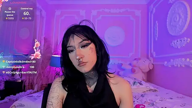 Kat_VonDe Live XXX-Chat