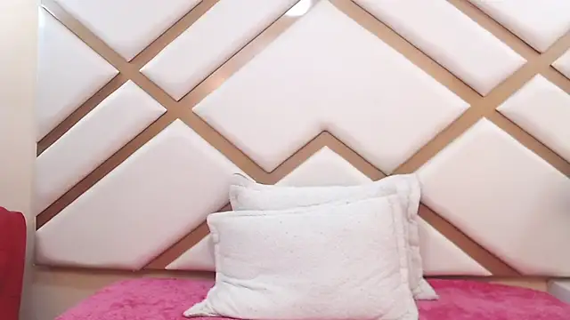 Chat XXX ao vivo de Issaa_Tyler