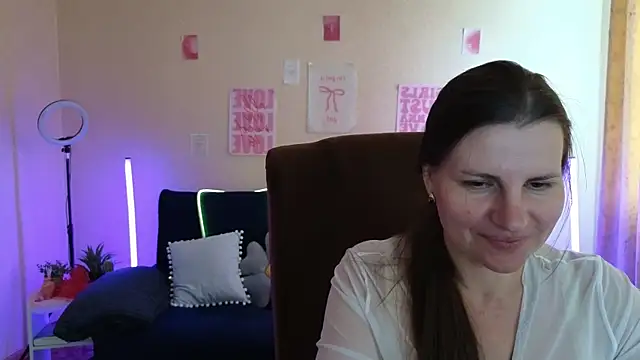 Show de Mirabelle_Velvet na webcam