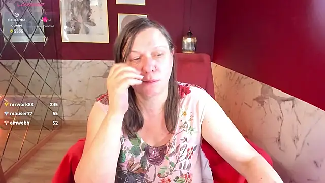 KellyPerfection élő XXX-chatje